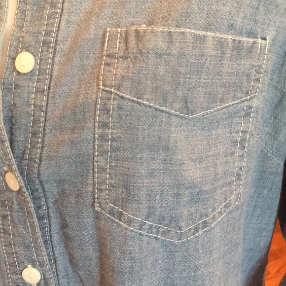 Anthro Hester & Orchard Button down denim top✨✨🌷 - Picture 2 of 8